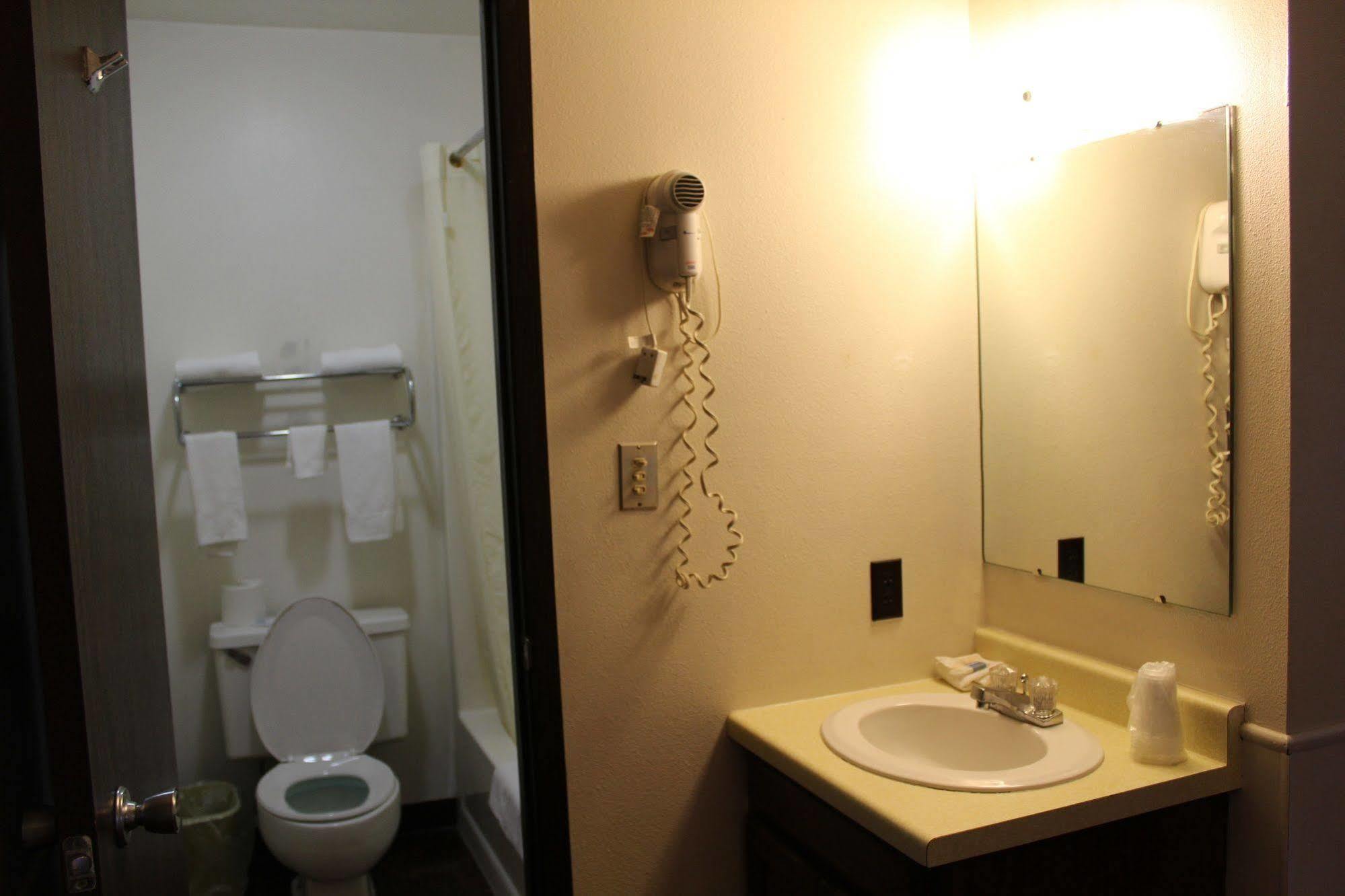 East Grand Inn East Grand Forks Extérieur photo
